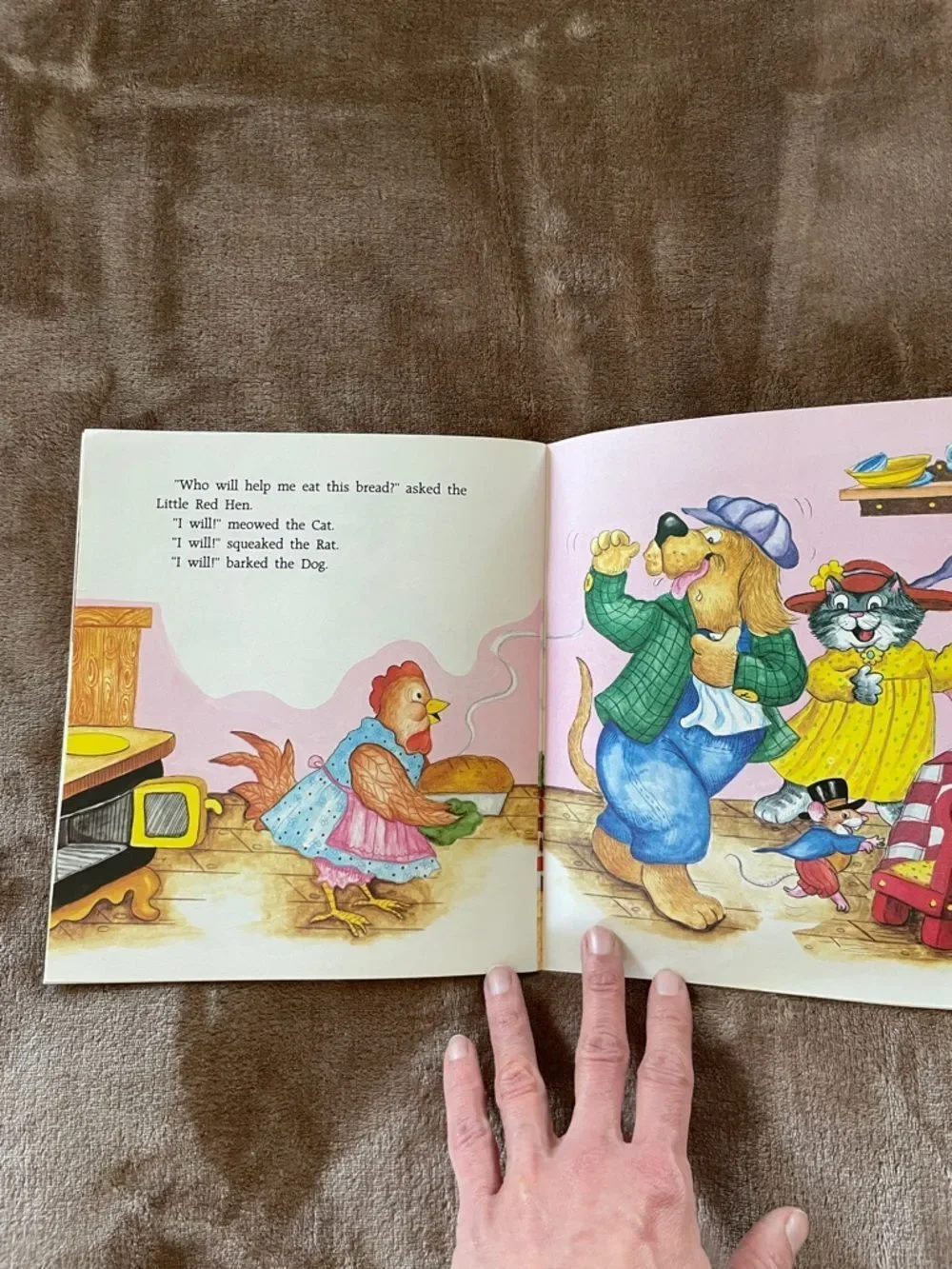 Merrigold Press The Little Red Hen Illustrated Book - Green & White Cover
